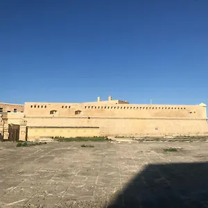 St. Elmo La Valette